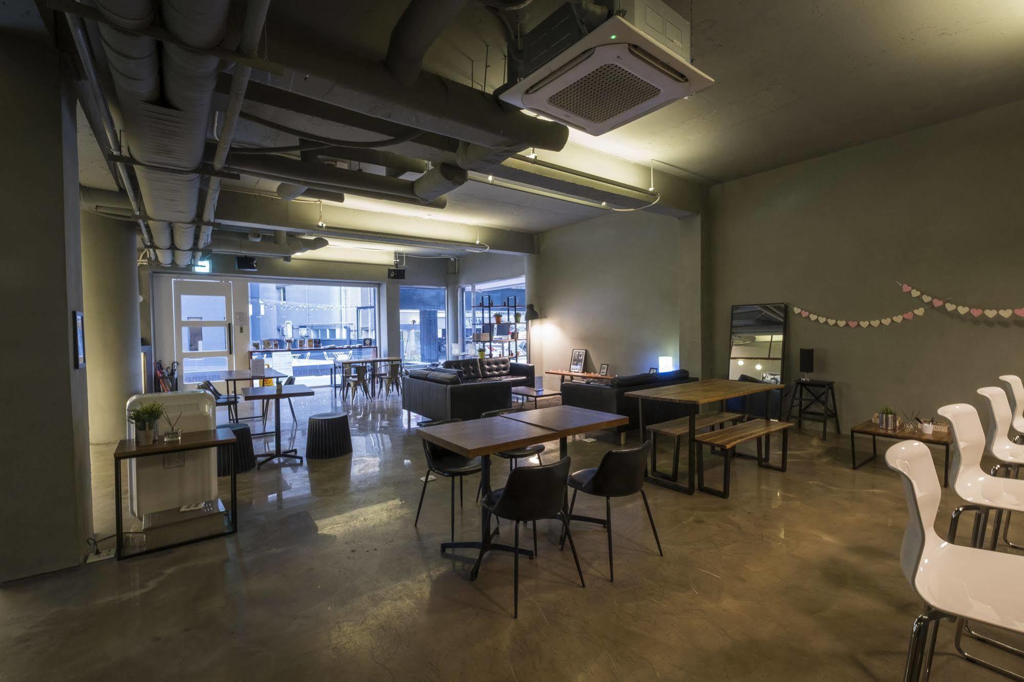 Canvas Hostel Busan Exterior foto