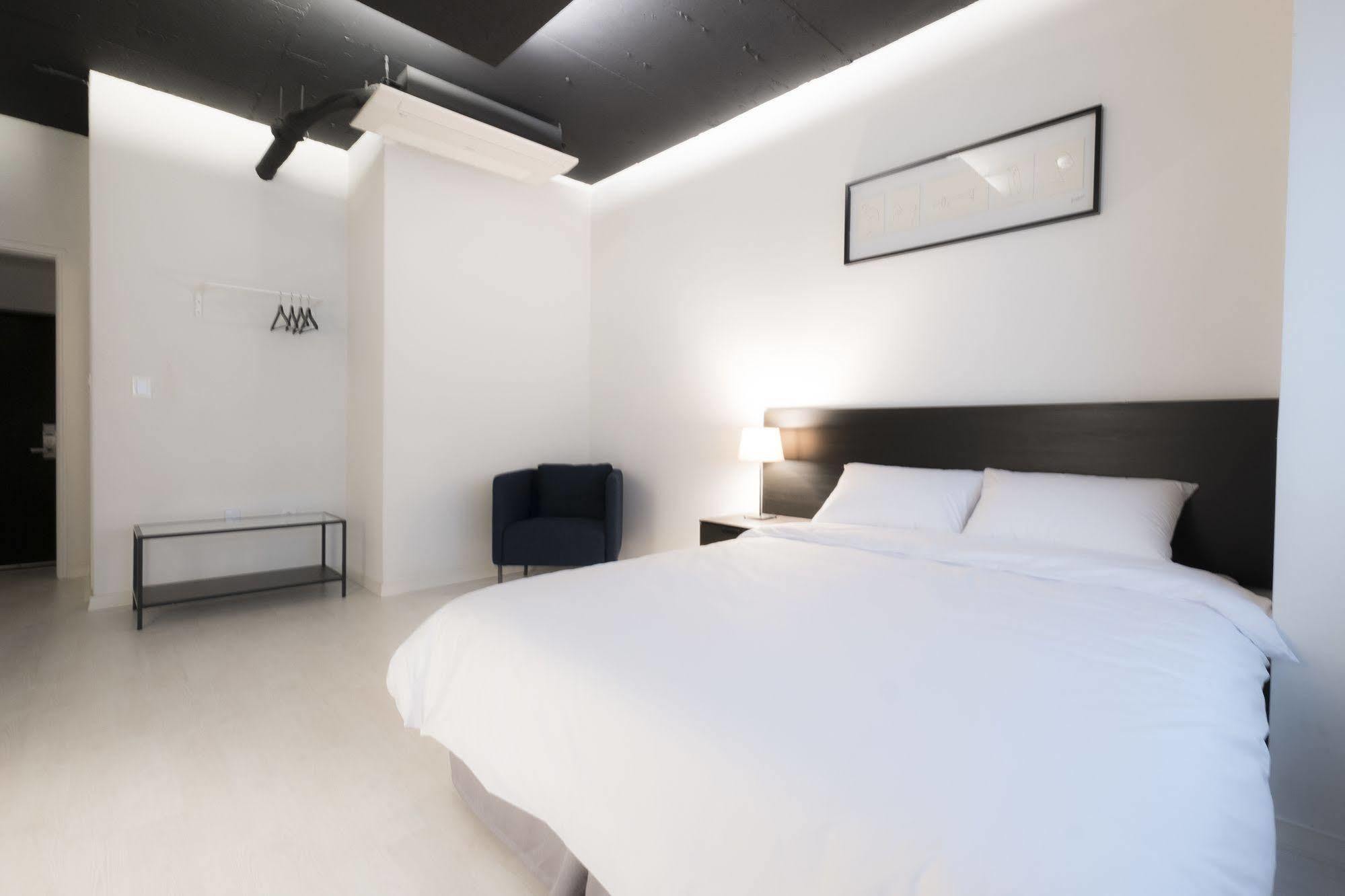 Canvas Hostel Busan Exterior foto